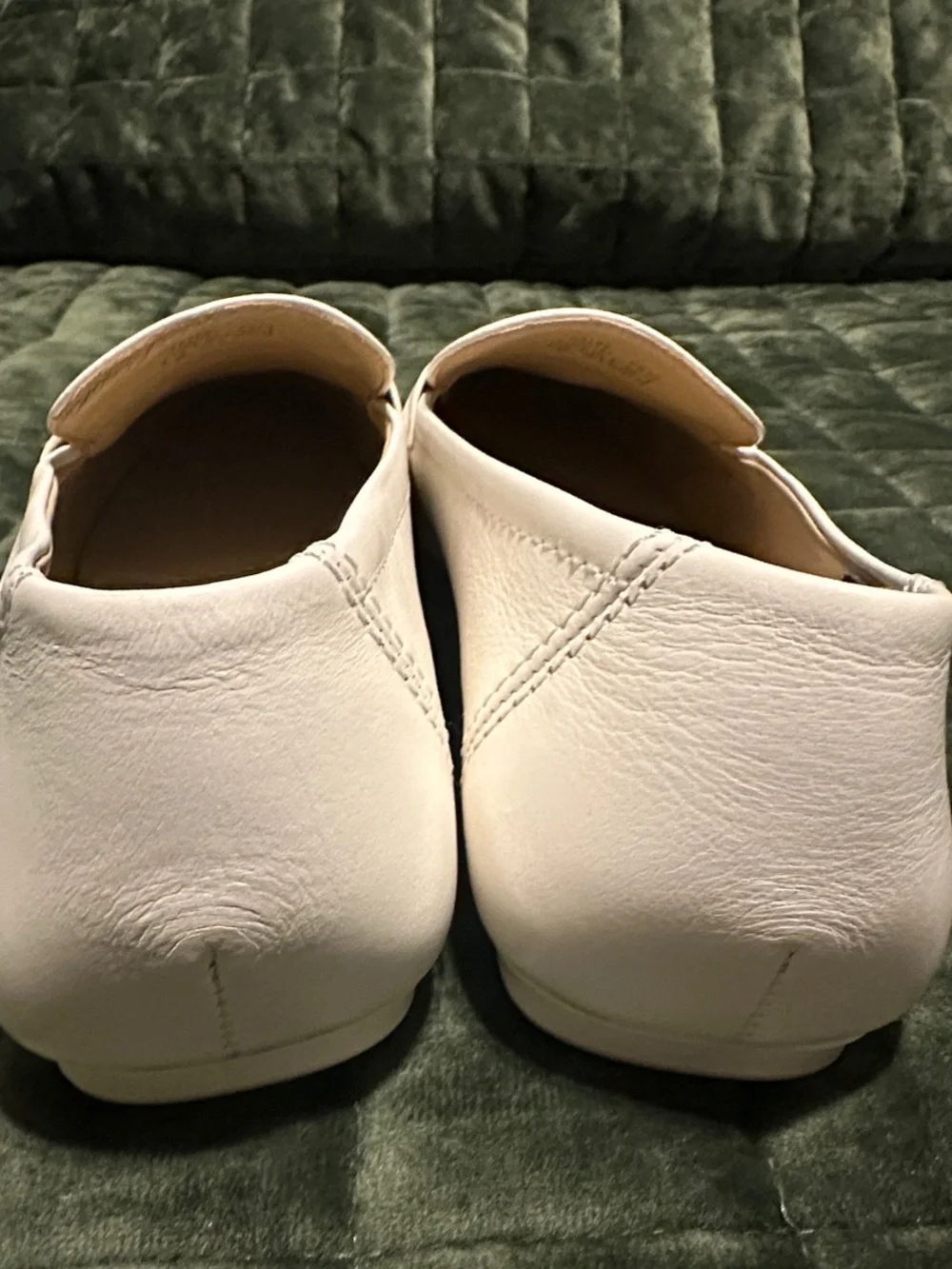 Stuart Weitzman Men's Cream Leather Penny Loafers
